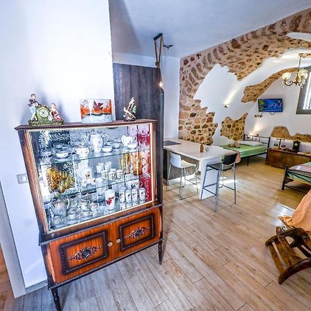 Moláoi Καμάρα Χωριό Φοινίκι , Kamara Finiki Village מראה חיצוני תמונה